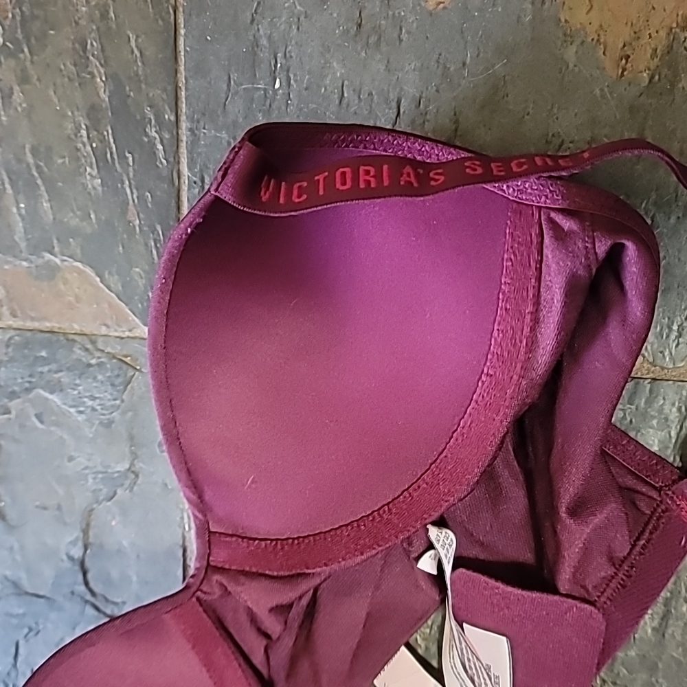 2 bras - Picture 7 of 7